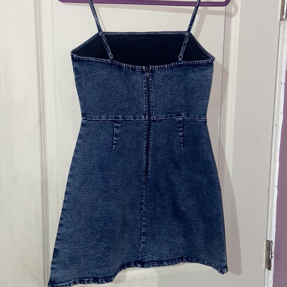 •Denim Dress - Picture 3 of 5